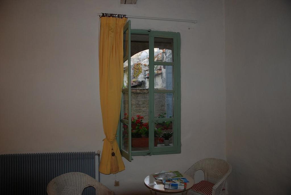 Bed and Breakfast Le Richelieu à Uzès Extérieur photo