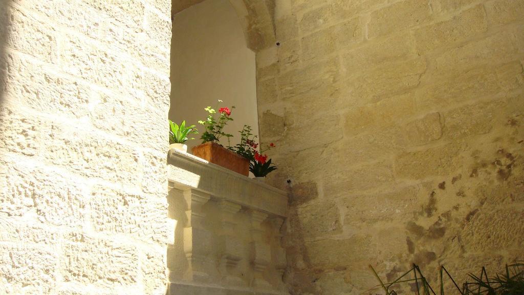 Bed and Breakfast Le Richelieu à Uzès Extérieur photo