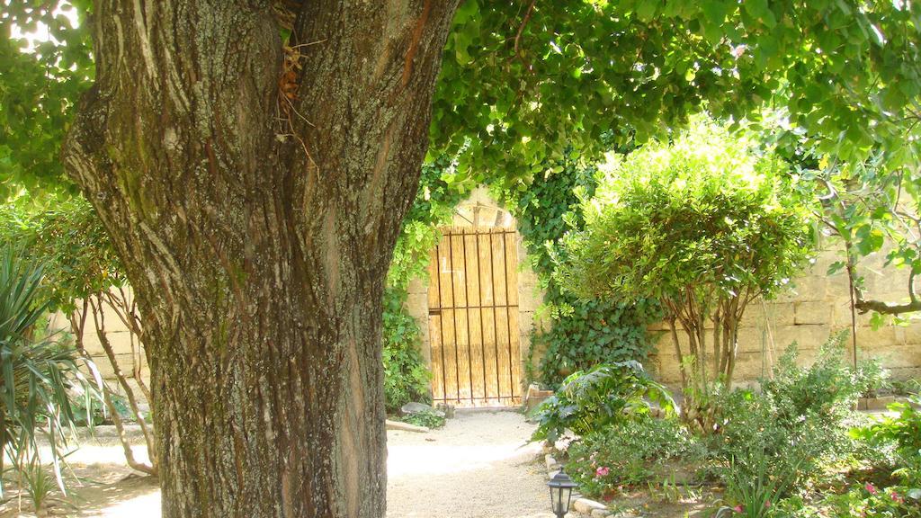 Bed and Breakfast Le Richelieu à Uzès Extérieur photo